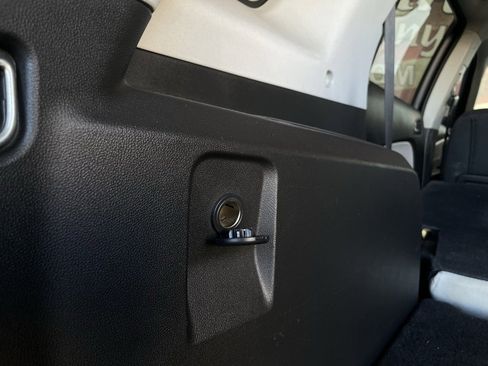 Used 2017 GMC Terrain SLE image 23