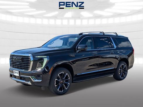 New 2026 GMC Yukon XL Elevation w/ Elevation Premium Package AWD/4WD image 3