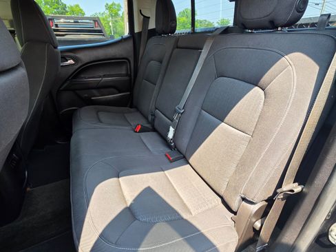 Used 2016 GMC Canyon SLE w/ SLE Convenience Package RWD image 21