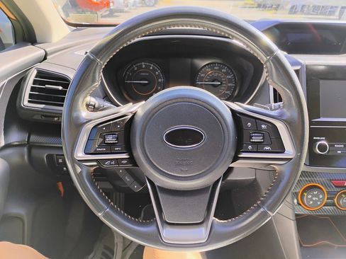 Used 2018 Subaru Crosstrek 2.0i Premium w/ Eyesight System image 11