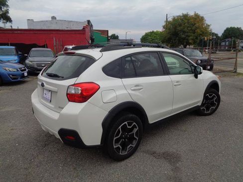 Used 2014 Subaru Crosstrek 2.0i Premium w/ Moonroof Package AWD/4WD image 7
