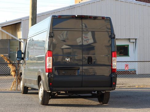 Used 2018 RAM ProMaster 2500 image 6