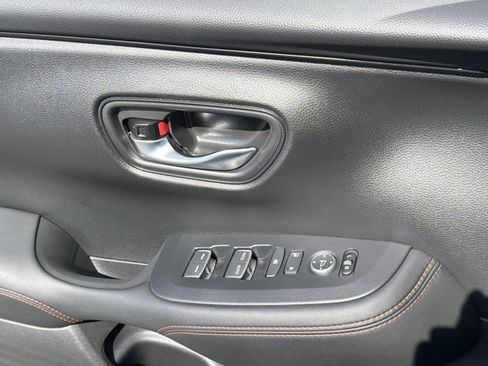 Used 2025 Honda HR-V Sport image 27