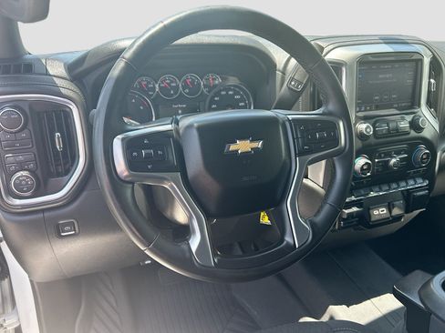 Used 2023 Chevrolet Silverado 2500 LT AWD/4WD image 11