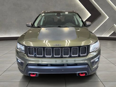 Used 2019 Jeep Compass Trailhawk w/ Cold Weather Group AWD/4WD image 8