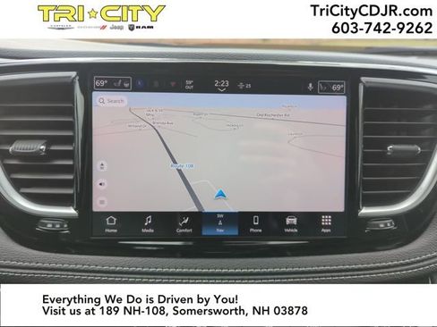 New 2026 Chrysler Pacifica Limited w/ S Appearance Package image 18