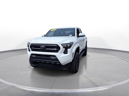 New 2025 Toyota Tacoma SR5 AWD/4WD image 3