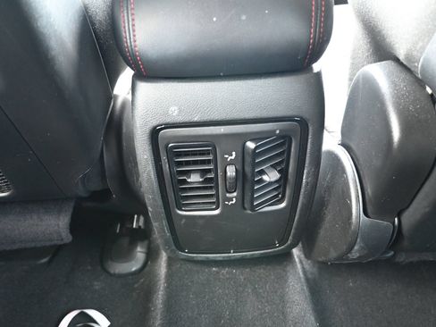 Used 2025 Dodge Durango GT RWD image 22