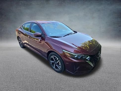Used 2025 Nissan Sentra SV FWD image 10