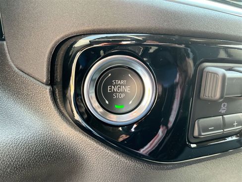 New 2025 GMC Sierra 1500 SLE w/ Preferred Package image 26