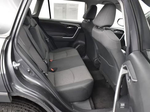 Used 2024 Toyota RAV4 XLE image 17