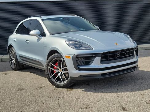 Certified 2023 Porsche Macan S AWD/4WD image 9