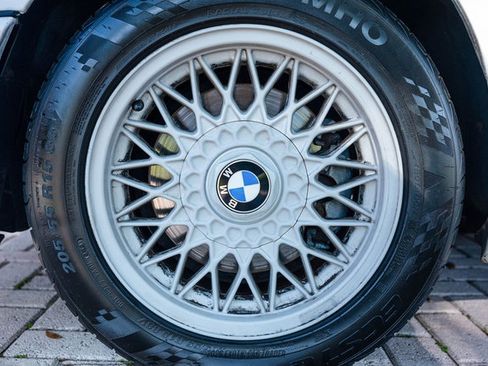Used 1988 BMW M3 Coupe RWD image 40