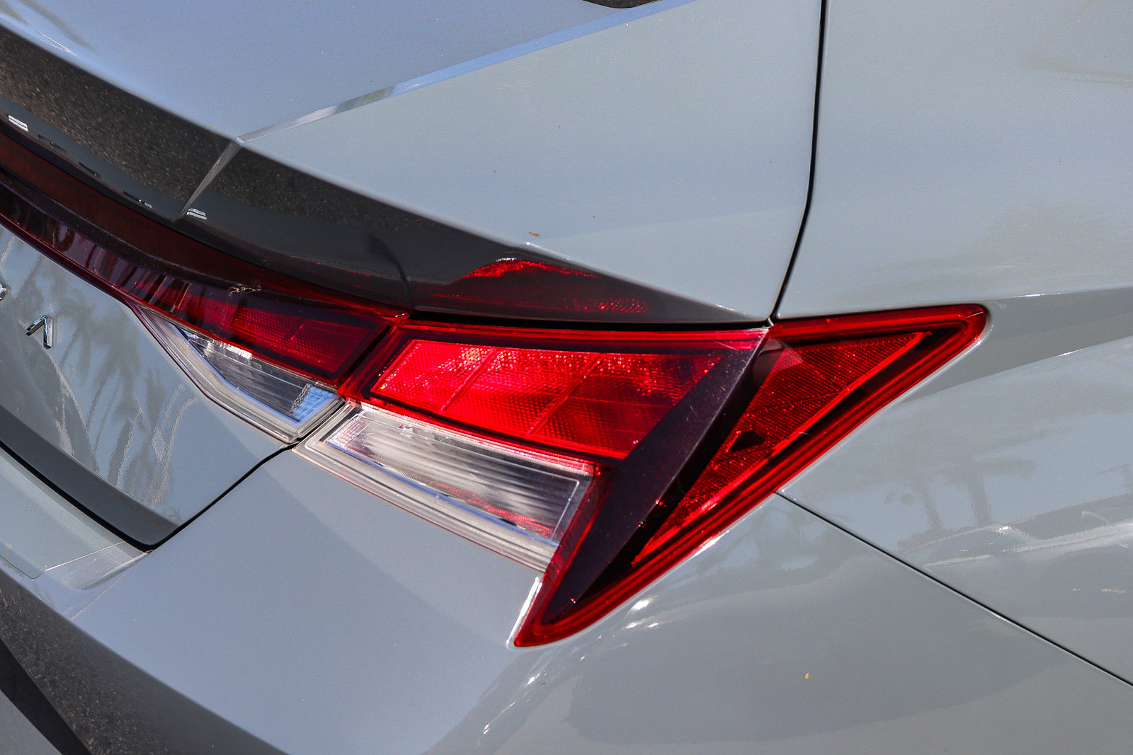 Used 2021 Hyundai Elantra SE FWD image 9