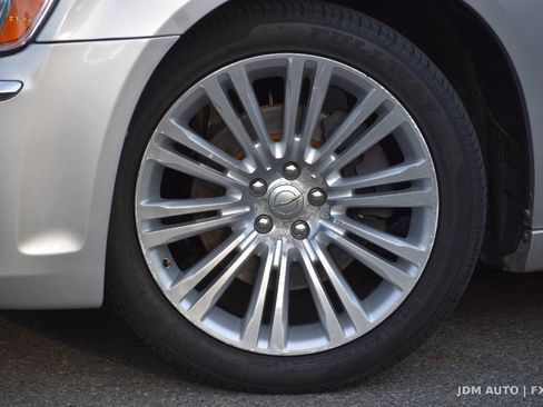 Used 2011 Chrysler 300 C w/ Sound Group RWD image 37