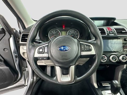 Used 2018 Subaru Forester 2.5i Premium w/ All-Weather Package AWD/4WD image 7