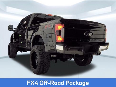 Used 2019 Ford F250 Lariat w/ Lariat Ultimate Package AWD/4WD image 6