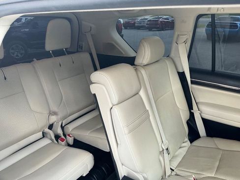 Used 2020 Lexus GX 460 Luxury w/ Off Road Package AWD/4WD image 11