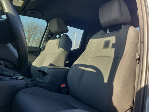 Certified 2025 Toyota Tacoma SR image 17