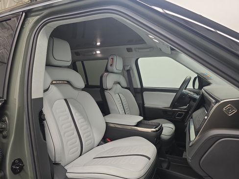 Used 2023 Rivian R1S Launch Edition AWD/4WD image 24