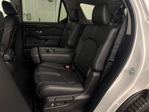 Used 2023 Honda Pilot EX-L image 8