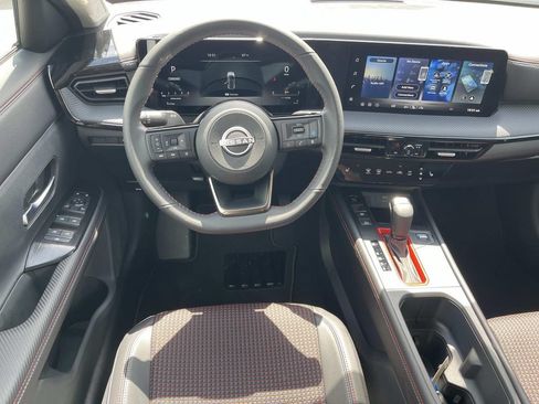 New 2026 Nissan Kicks SR w/ Cold Weather Package AWD/4WD image 13