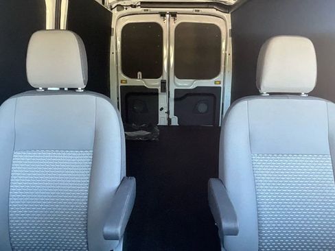New 2026 Ford Transit 250 148 Medium Roof w/ Load Area Protection Package image 33