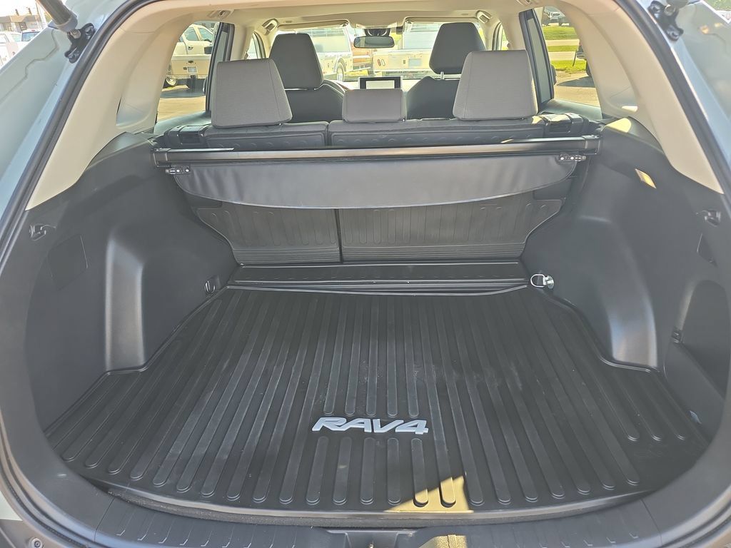 Used 2023 Toyota RAV4 XLE w/ Convenience Package AWD/4WD image 14