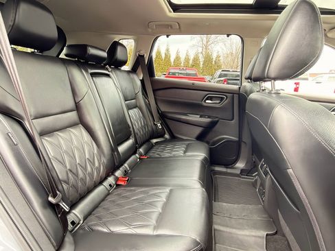 Used 2022 Nissan Rogue Platinum w/ Head-Up Display Package image 19