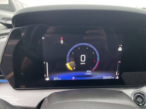 Used 2025 Chevrolet Trax LT FWD image 20