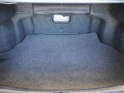 Used 2016 Toyota Avalon Limited image 27