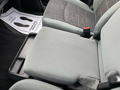 Used 2019 RAM 1500 Big Horn image 23