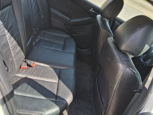 Used 2011 Nissan Altima 2.5 SL w/ 2.5SL Pkg image 10