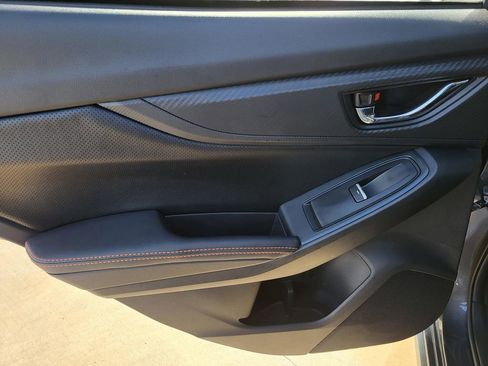 Used 2020 Subaru Crosstrek 2.0i Limited w/ Moonroof Package image 12