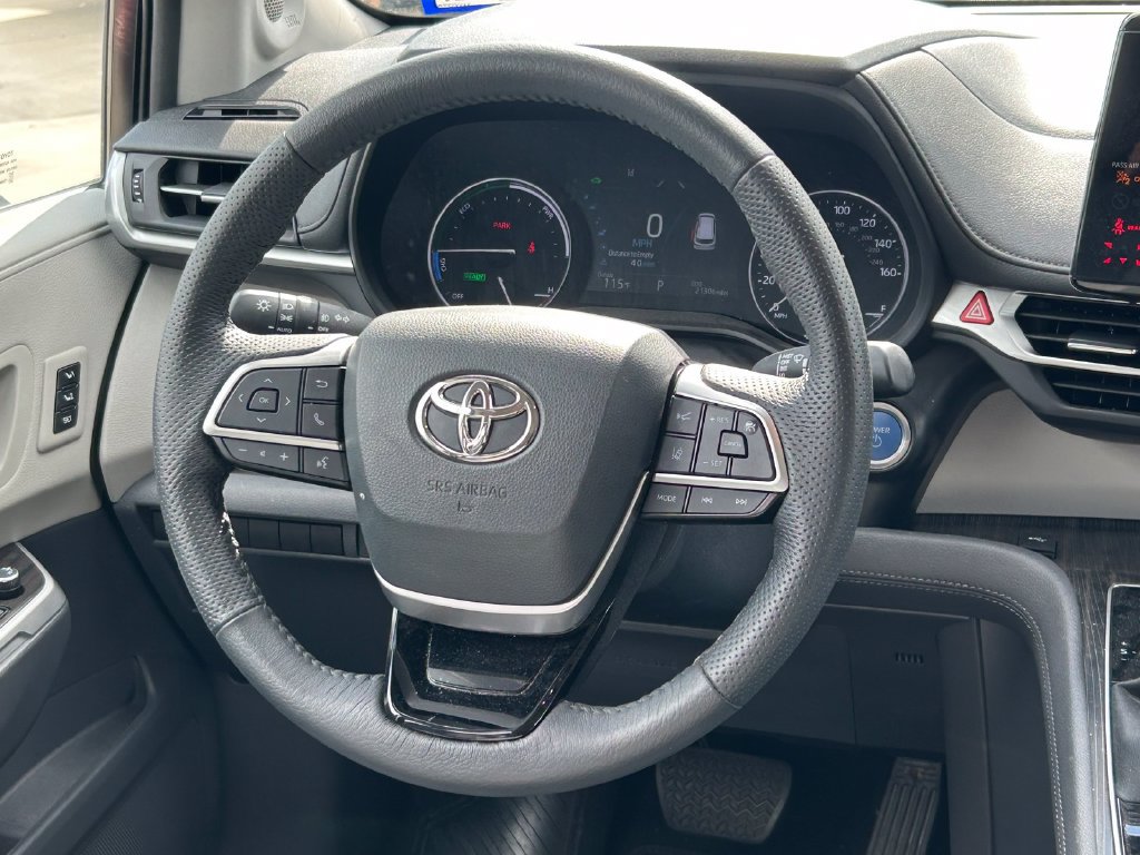 Certified 2023 Toyota Sienna Limited AWD/4WD image 44
