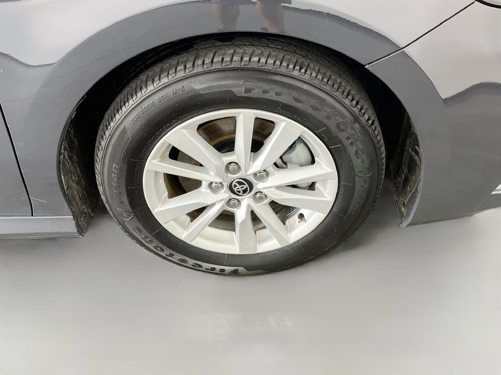 Used 2026 Toyota Camry LE FWD image 33
