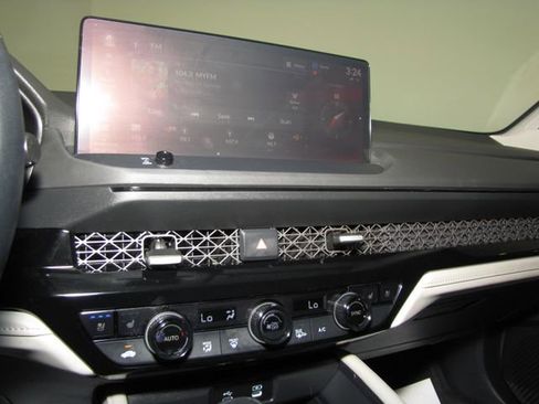 Certified 2023 Honda Accord Touring image 7