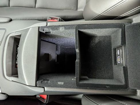 New 2026 Cadillac XT5 Premium Luxury w/ LPO, Floor Liner Package AWD/4WD image 24