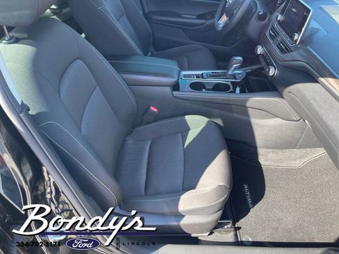 Used 2023 Nissan Altima 2.5 SV image 22