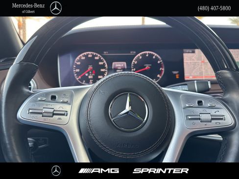 Used 2019 Mercedes-Benz Maybach S 560 4MATIC image 35