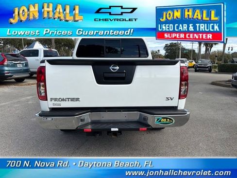 Used 2019 Nissan Frontier SV image 9