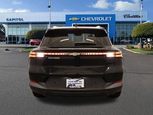 New 2026 Chevrolet Equinox EV LT image 3