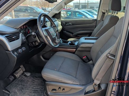 Used 2018 GMC Yukon SLE w/ SLE Value Package AWD/4WD image 11