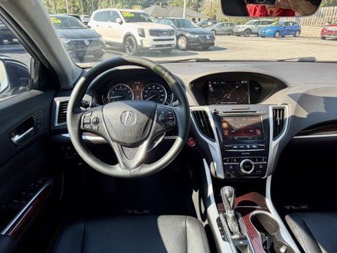Used 2016 Acura TLX w/ Technology Package FWD image 7