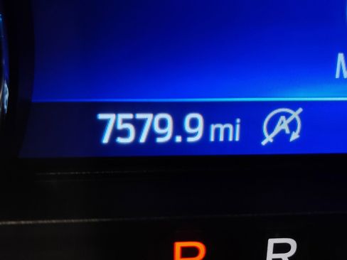 Used 2024 Ford Explorer XLT w/ Equipment Group 202A image 2