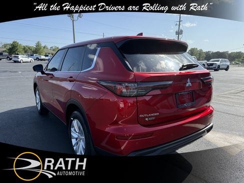 New 2025 Mitsubishi Outlander ES image 7