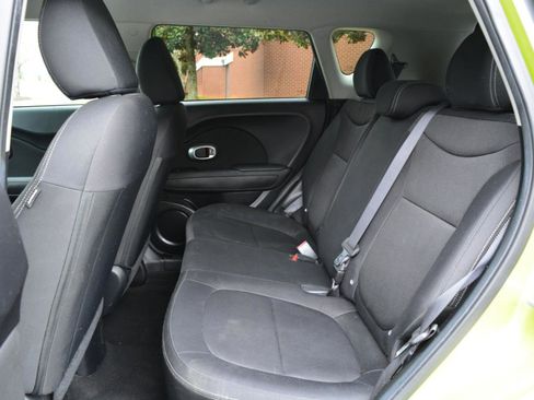 Used 2015 Kia Soul image 12