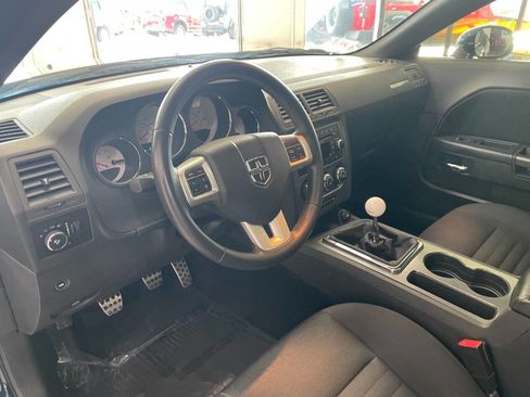 Used 2013 Dodge Challenger R/T image 16