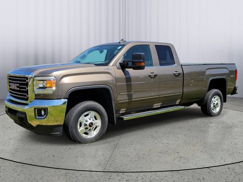 Used 2015 GMC Sierra 2500 SLE w/ SLE Preferred Package AWD/4WD image 5
