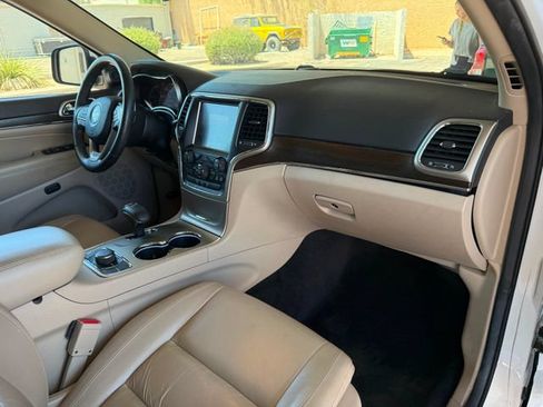 Used 2014 Jeep Grand Cherokee Limited AWD/4WD image 23